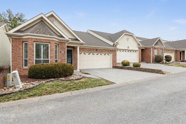 Foto del edificio - 632 Applegate Ln