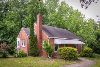 Building Photo - 751 Harris Ave NW