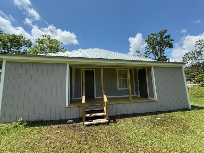 Foto del edificio - 2 Bed/1 Bath House