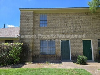 Building Photo - 911 Lancelot Cir