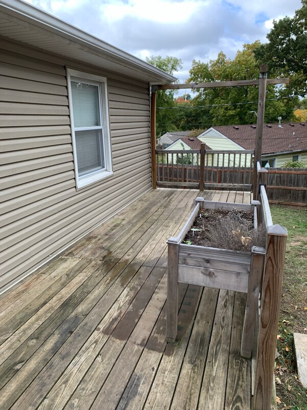 Foto del edificio - 624 NE 39th Terrace