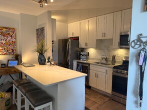 Building Photo - 4515 Willard Ave