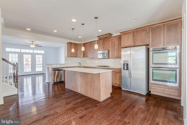 Building Photo - 6266 Summit Point Ct