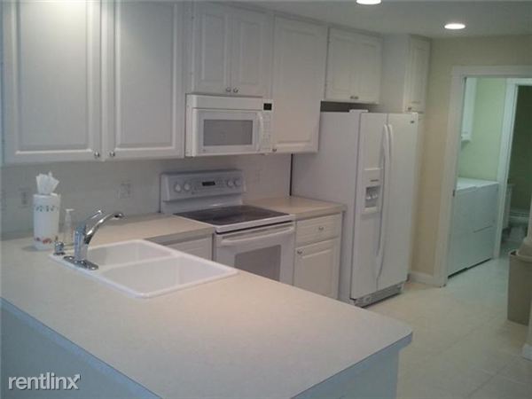 Building Photo - 112 Waterford Dr
