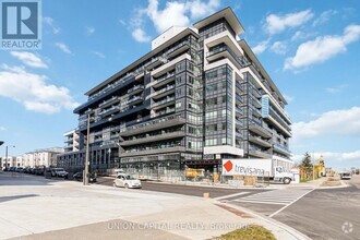 Building Photo - 395-395 Dundas St W