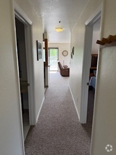 Building Photo - 3105 Lakeshore Dr