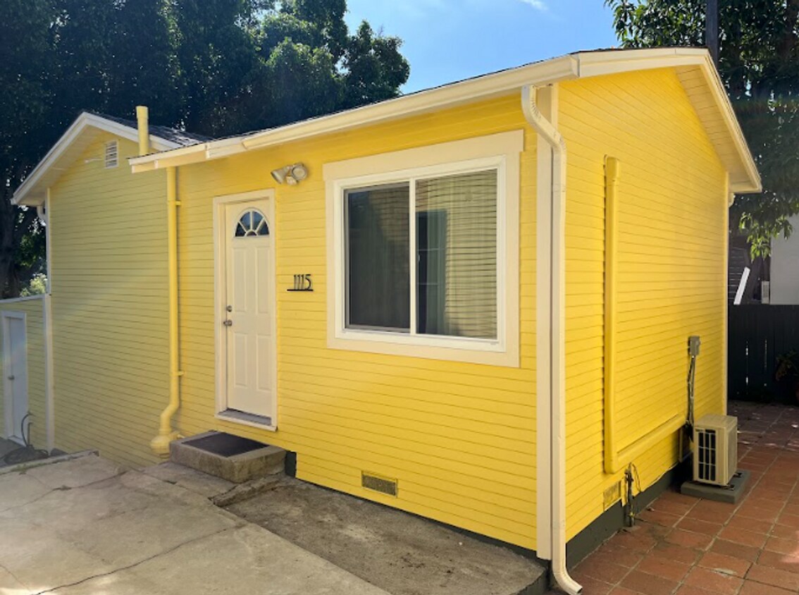 Primary Photo - 1113 W Kensington Rd