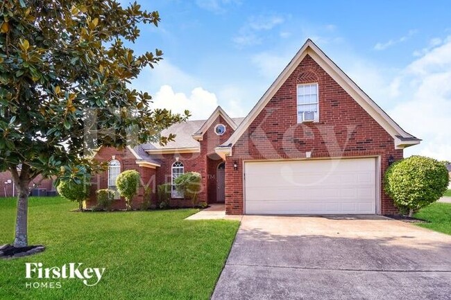 Building Photo - 4143 Ravenwood Dr N