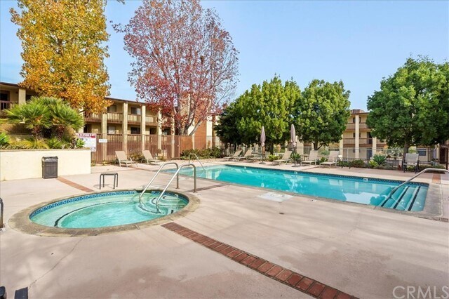 Building Photo - 2501 Temple Ave