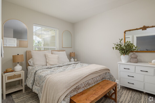 1BR, 1BA - 591SF - Bedroom - Buckhead Flats