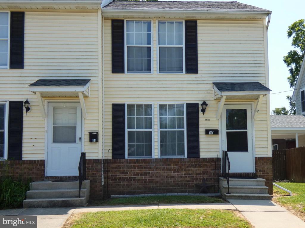 Primary Photo - 105 S Lynchburg St