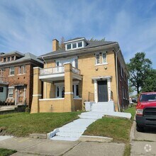 Building Photo - 1932 Taylor St