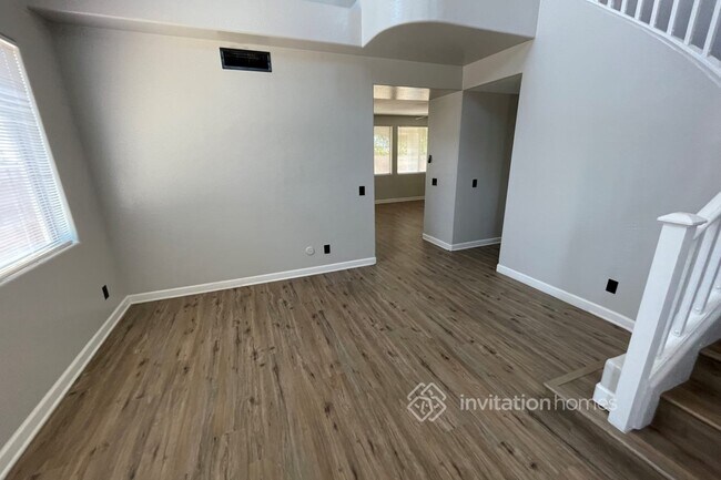 Building Photo - 7415 W Forest Grove Ave