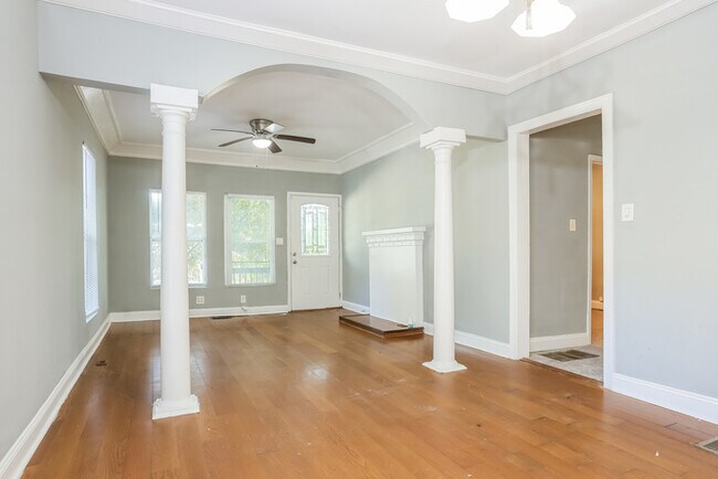 Building Photo - 987 Harwell St NW