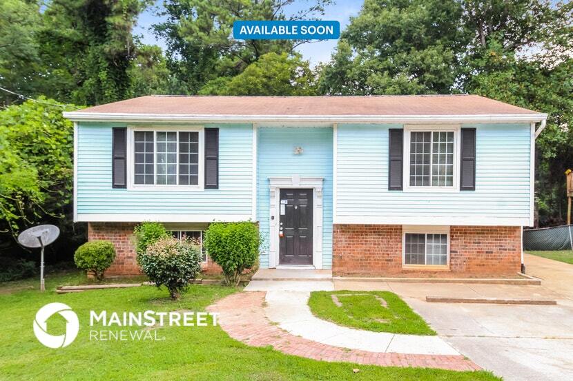 Primary Photo - 1379 Robin Hill Dr