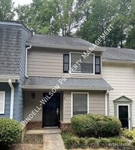 Building Photo - 1331 Springlawn Ct