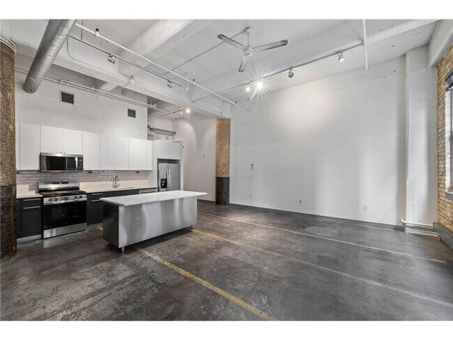 Foto del edificio - 700 N Washington Ave