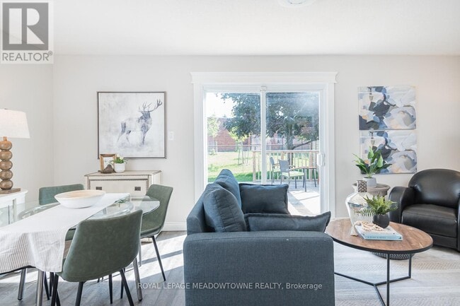 Photo du bâtiment - 611 Beaver Ct