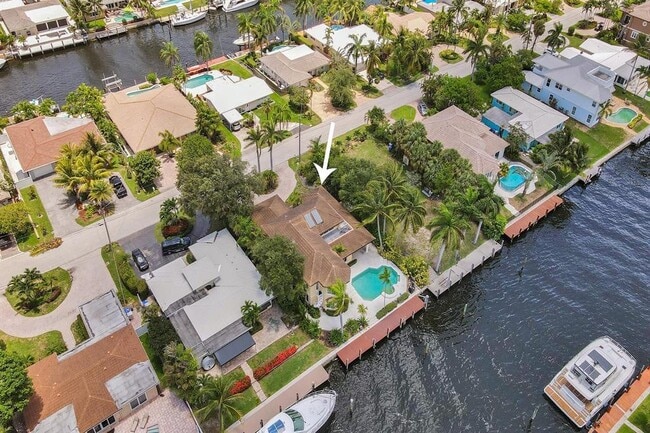 Building Photo - 2484 SE 12th St