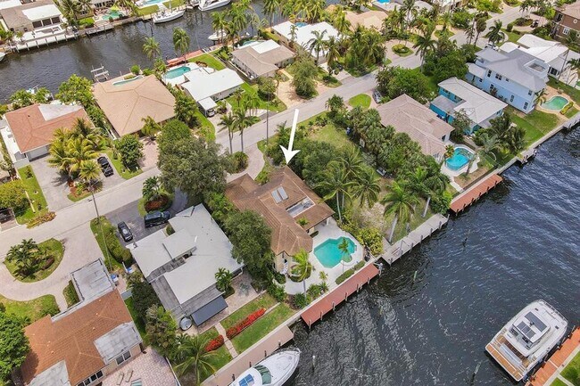 Foto del edificio - 2484 SE 12th St