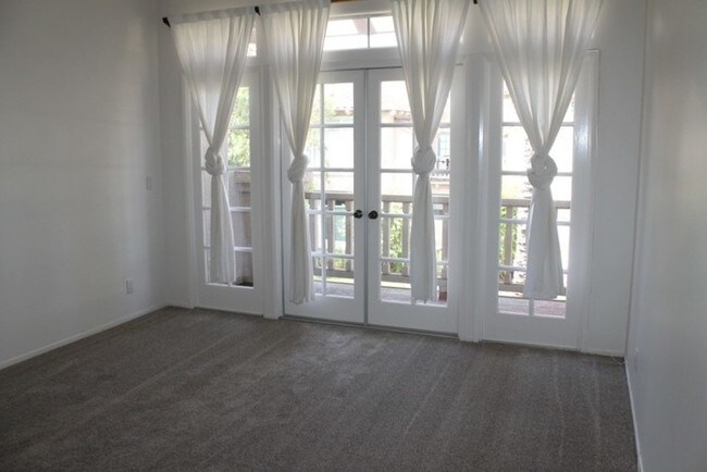 Foto del edificio - 3Bed/2Bath Condo in Lomas De Oro! ~Cameo #13
