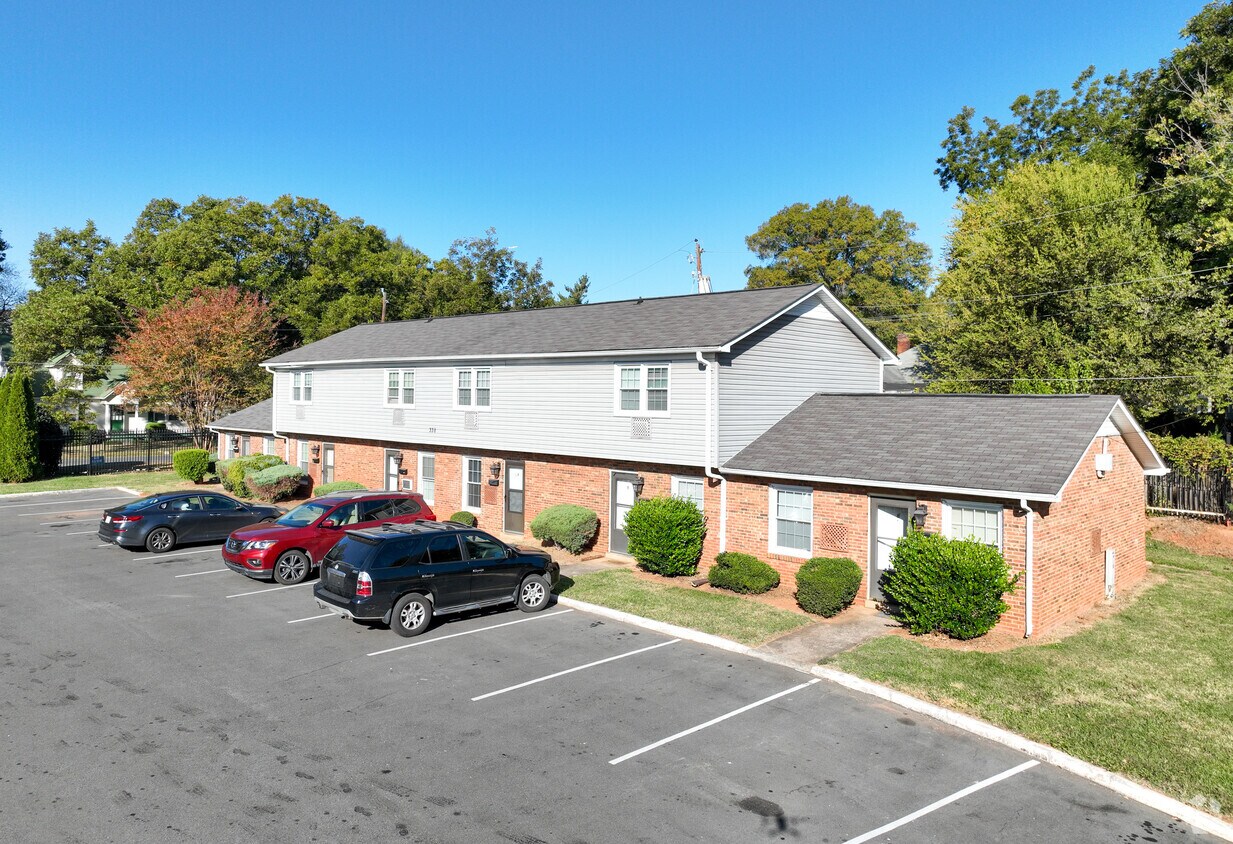 Thompson Place Apartments Apartments in Charlotte, NC