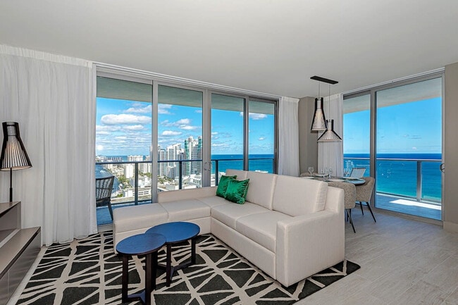 Building Photo - 4010 S Ocean Dr