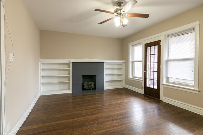 Building Photo - 5419 S Drexel Ave