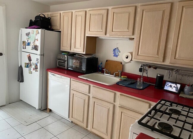 Foto del edificio - 205 Rano Blvd