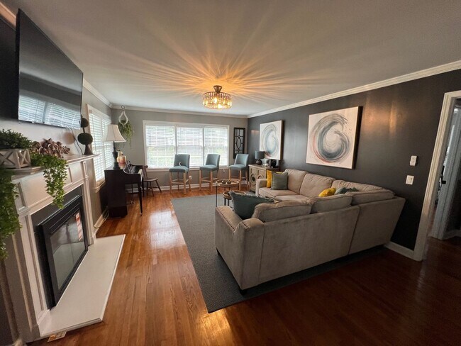Building Photo - Charming 3BR House in Mason