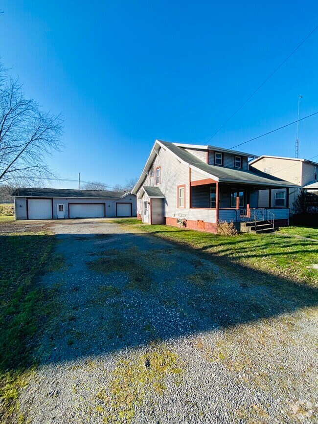 Loft Apartments for Rent in East Sparta OH 2 Rentals