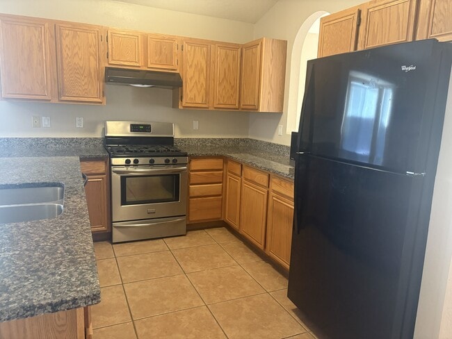 Foto del edificio - 6712 Gleason Ave NW