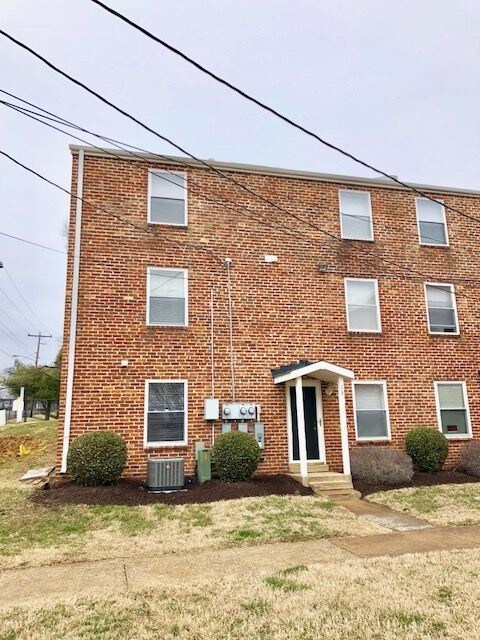 Primary Photo - 3517 Briel St