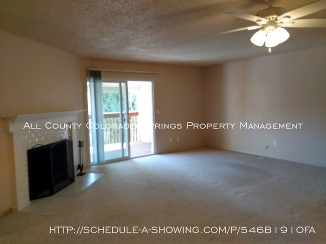 Building Photo - 995 Holli Springs Ln