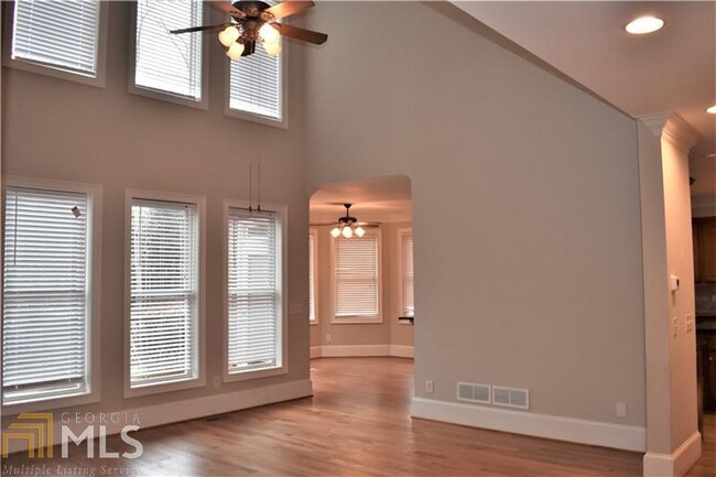 Foto del edificio - 2382 Old Fountain Rd