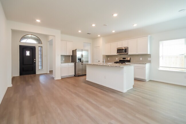 Foto del edificio - 712 Autumn Lake Ln