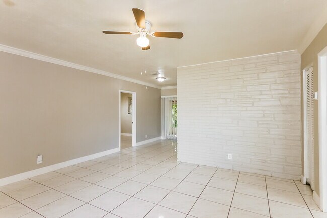 Foto del edificio - 3140 NW 4th Pl