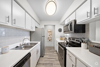 Building Photo - 1056 McNee Rd