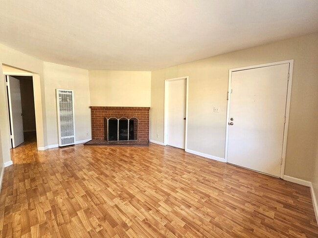 Building Photo - 487 N Rengstorff Ave