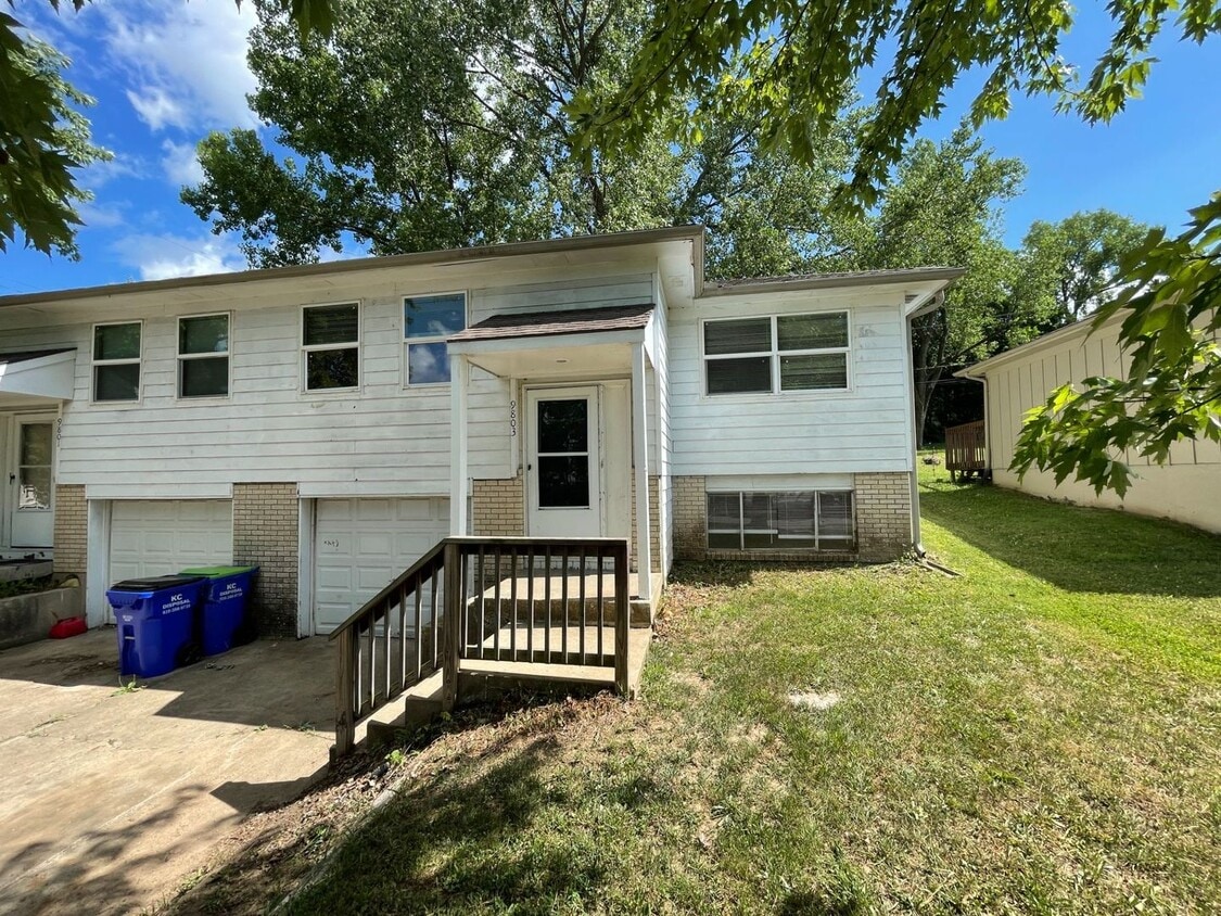 9803 W 52nd St, Merriam, KS 66203 House Rental in Merriam, KS