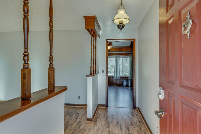 Building Photo - 308 Ash Grove Dr