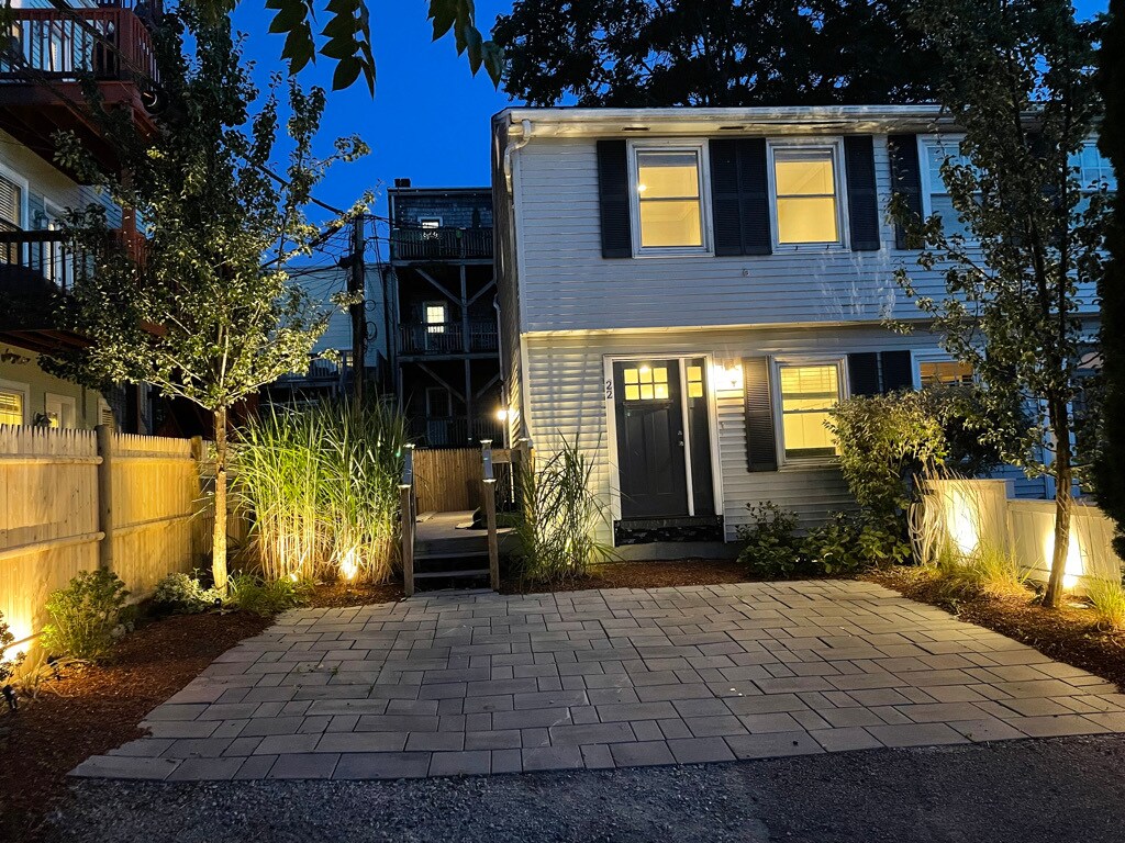 22 Barnard Plz, Boston, MA 02127 Townhome Rentals in Boston MA