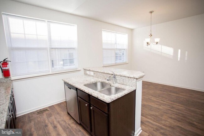 Building Photo - 54 Creekside Wy