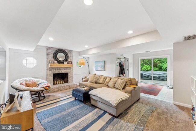 Building Photo - 9710 Muirfield Dr