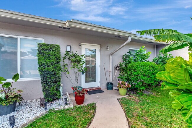 Foto del edificio - 14764 Wildflower Ln