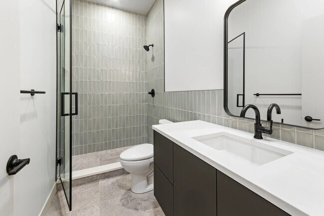 Foto del edificio - 1551 W Monroe St