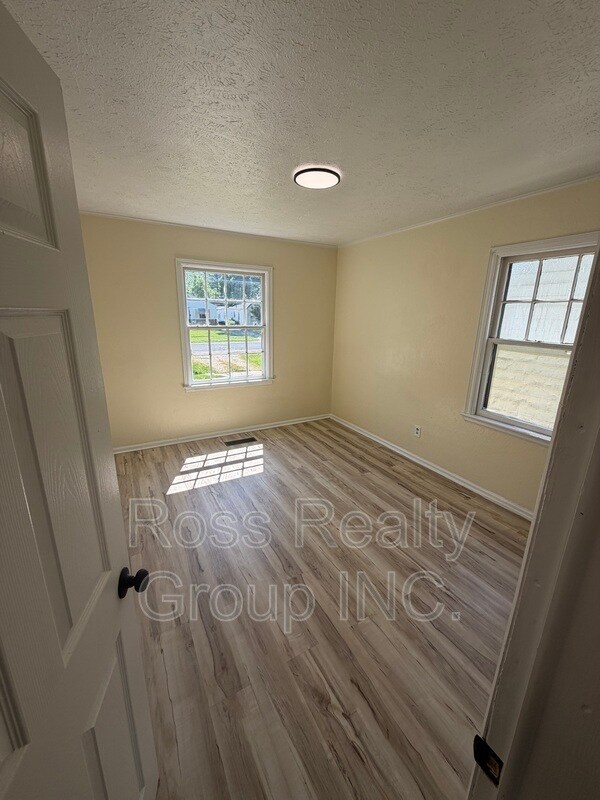Building Photo - 621 Brookley Blvd