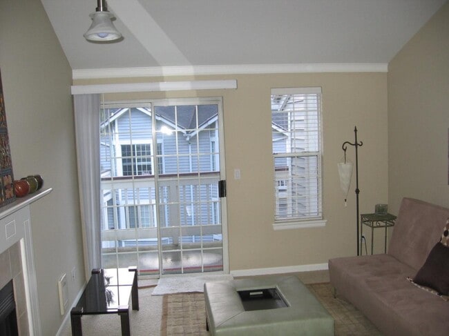 Building Photo - 11112 NE 124th Ln