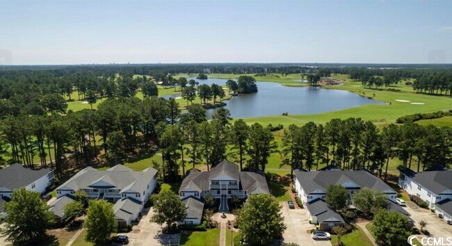 Foto del edificio - 5049 Glenbrook Dr