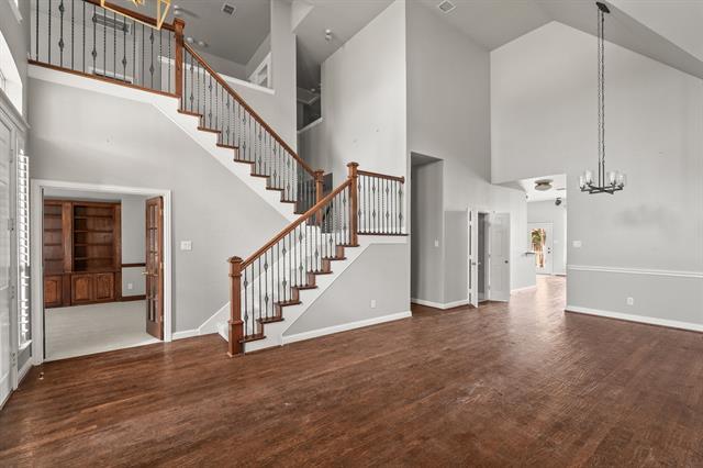 Building Photo - 3680 Roosevelt Dr